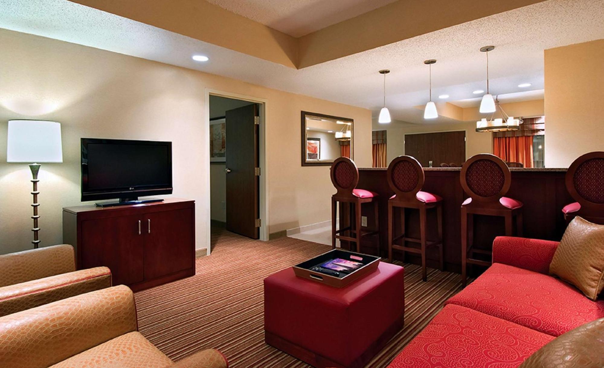 Hotel Embassy - & Conference Center Murfreesboro
